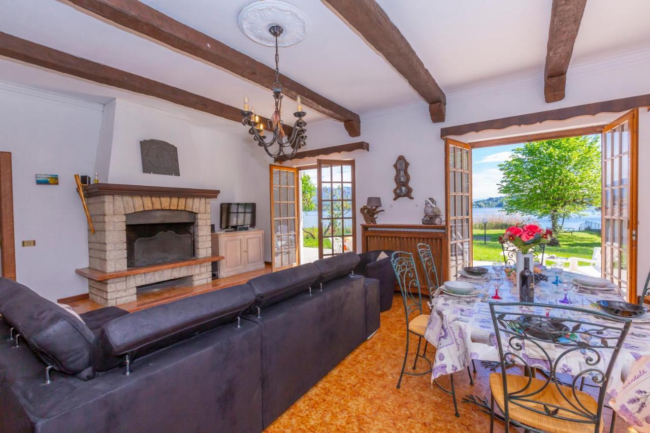 Villa Martine Au Bord Du Lac - Happy Rentals Cadrezzate Екстериор снимка